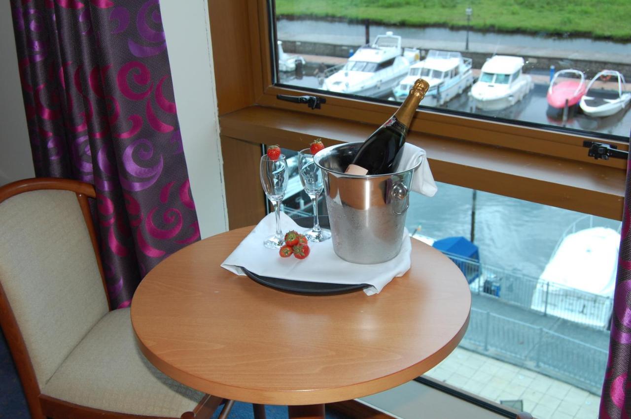 Leitrim Marina Hotel Carrick on Shannon Exteriér fotografie
