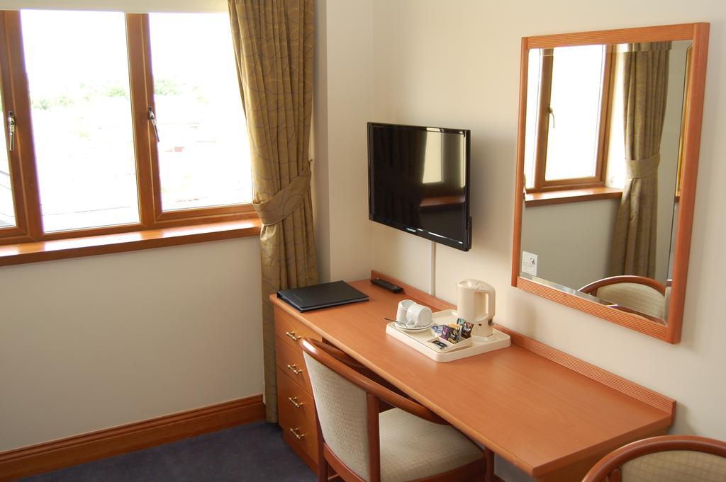 Leitrim Marina Hotel Carrick on Shannon Exteriér fotografie