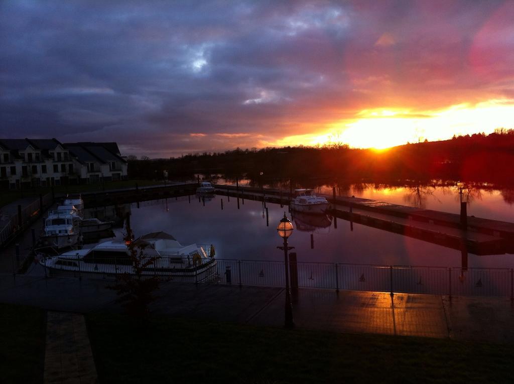 Leitrim Marina Hotel Carrick on Shannon Exteriér fotografie