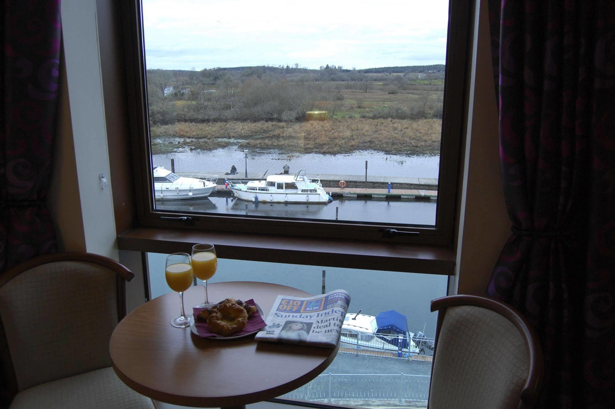 Leitrim Marina Hotel Carrick on Shannon Exteriér fotografie