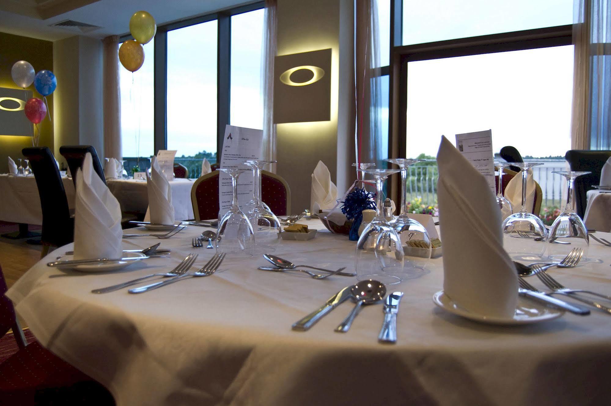 Leitrim Marina Hotel Carrick on Shannon Exteriér fotografie